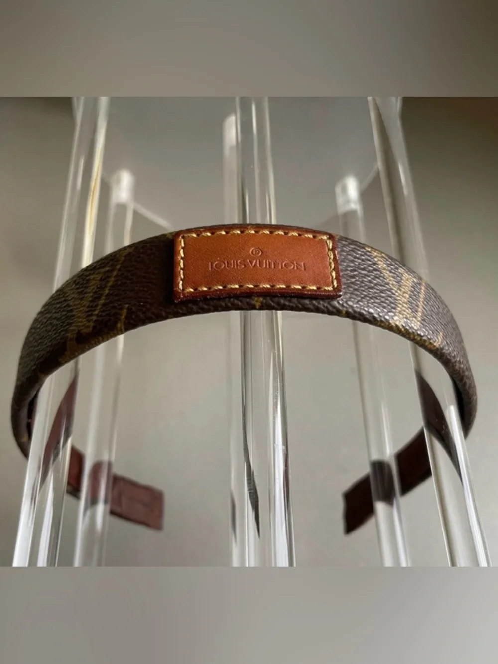 LV Custom Monogram Headband - Picture 2 of 4